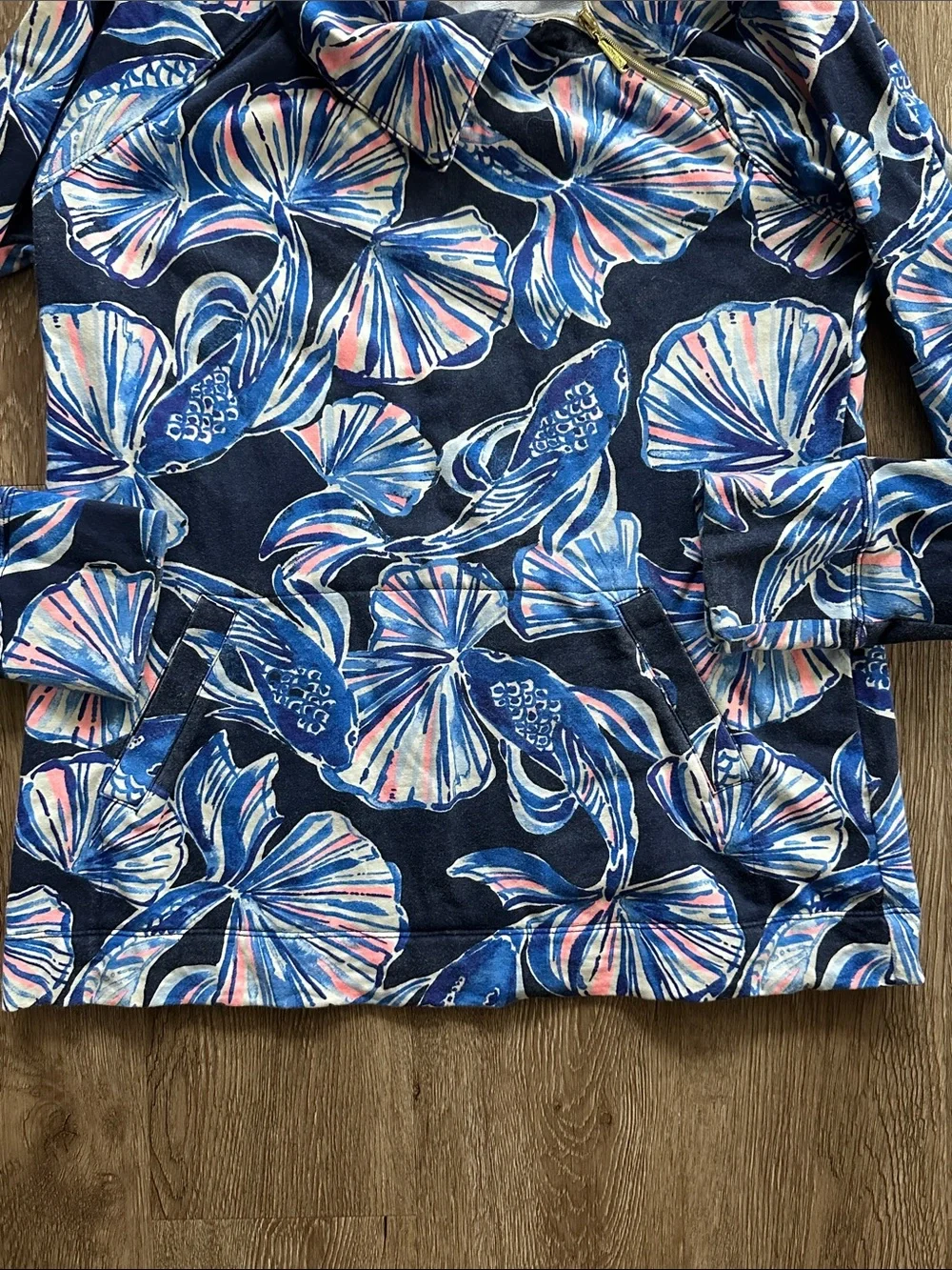 Lilly Pulitzer Booker Popover Reel Life Navy Small Preppy Resortwear Athletic - Picture 3 of 4